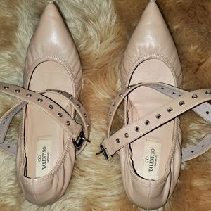 Valentino Garavani ballerina flat shoes